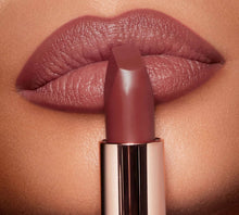 Load image into Gallery viewer, Charlotte Tilbury Mini pillow talk lipstick and liner set