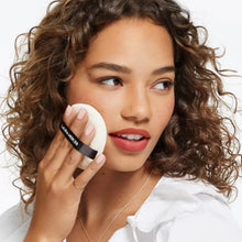 Load image into Gallery viewer, LAURA MERCIER - TRANSLUCENT LOOSE SETTING POWDER ULTRA-BLUR
