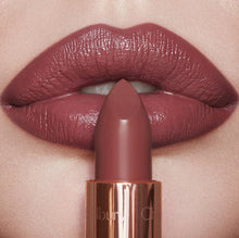 Load image into Gallery viewer, Charlotte Tilbury Mini pillow talk lipstick and liner set
